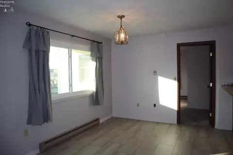 416 Brinker St, Bellevue, OH 44811 photo 4