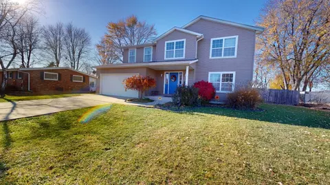 140 Saint Paul Dr, Fremont, OH 43420