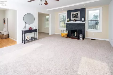 253 W Maple St, Clyde, OH 43410 photo 10