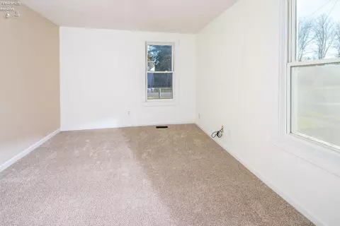 253 W Maple St, Clyde, OH 43410 photo 13