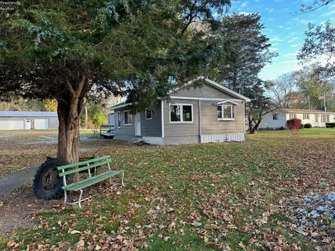 9605 E Bayshore Rd, Marblehead, OH 43440
