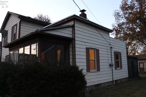 25 Milan Ave, Monroeville, OH 44847 photo 3