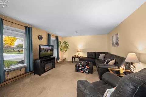 3915 James Ave, Huron, OH 44839 photo 16