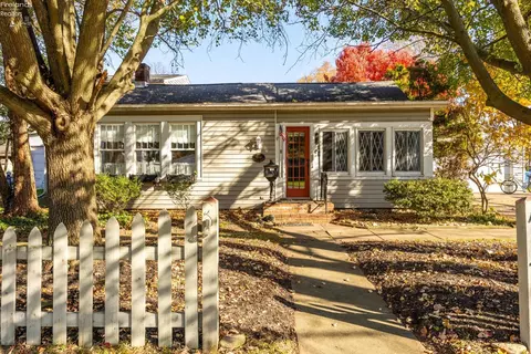 417 South St, Huron, OH 44839