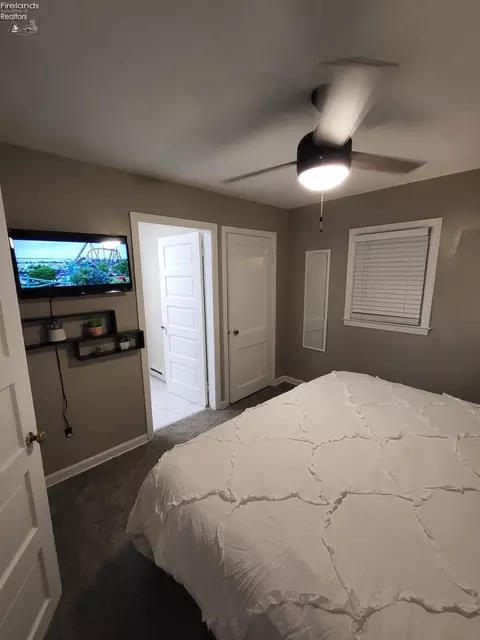 Bedroom - 508 E Monroe, Sandusky, OH 44870 photo 2 of 6