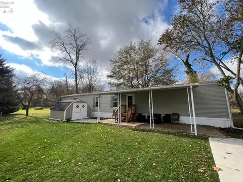 863 E Peru Olena Rd, Norwalk, OH 44857