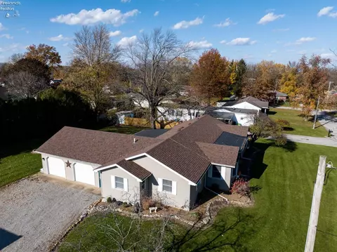 105 N Leonard St, Green Springs, OH 44836