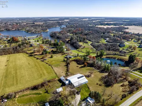 154 Lake Holiday Ln, Willard, OH 44890 photo 23