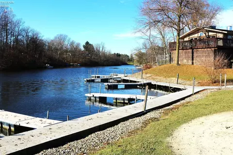 154 Lake Holiday Ln, Willard, OH 44890 photo 41