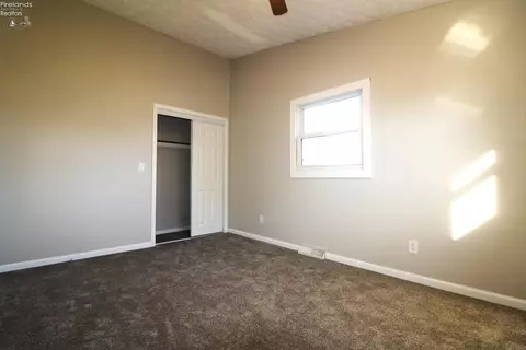 154 Lake Holiday Ln, Willard, OH 44890 photo 6