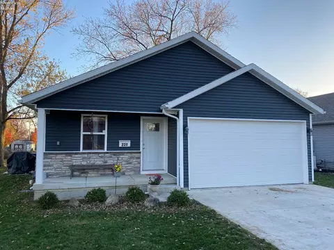 231 Ellis Ave, Findlay, OH 45840