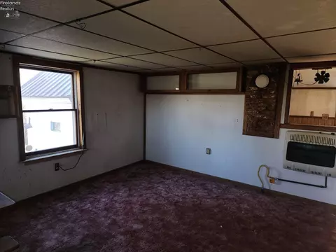 334 Monroe St, Monroeville, OH 44847 photo 6