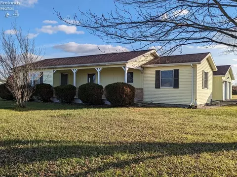 2441 County Road 78, Gibsonburg, OH 43431