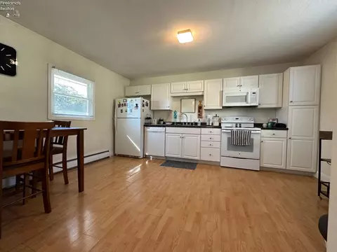 421 Williams, Huron, OH 44839 photo 17