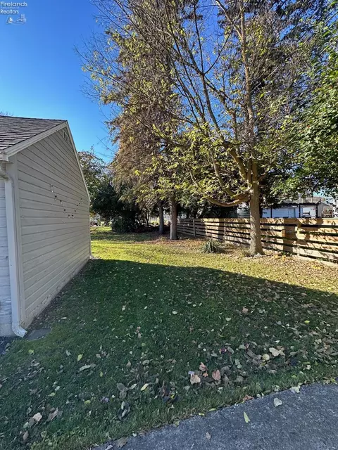 421 Williams, Huron, OH 44839 photo 34