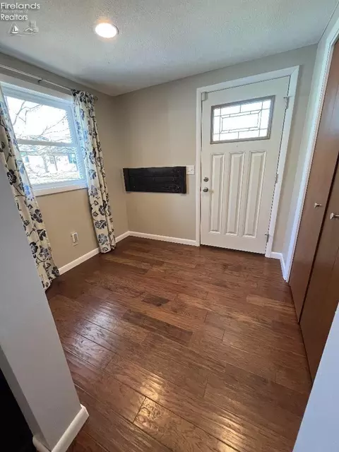 730 Beach Dr, Willard, OH 44890 photo 6