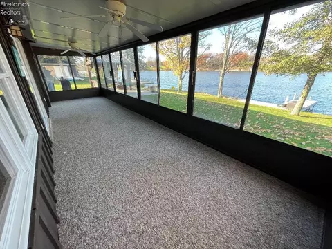 730 Beach Dr, Willard, OH 44890 photo 9