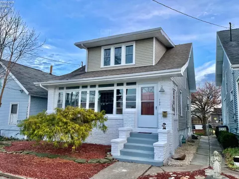 130 Taylor St, Sandusky, OH 44870
