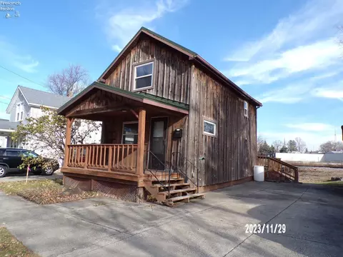 331 Lynn St, Fremont, OH 43420