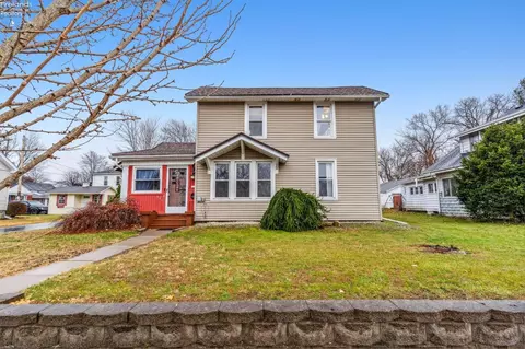 646 Vine St, Clyde, OH 43410