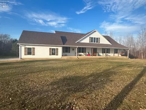 7804 N Sr 101, Clyde, OH 43410