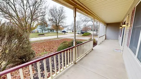 923 Tamarack Dr, Willard, OH 44890 photo 3