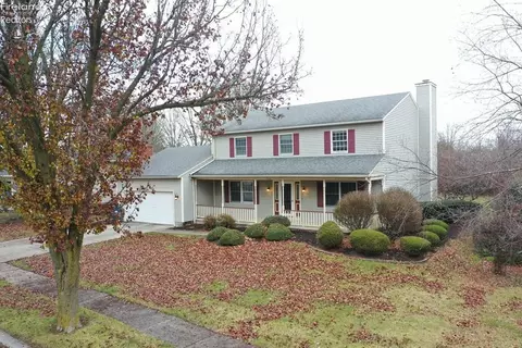 923 Tamarack Dr, Willard, OH 44890 photo 2