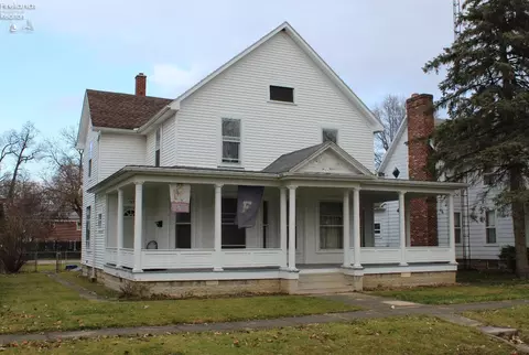 1328 Mcpherson Blvd, Fremont, OH 43420
