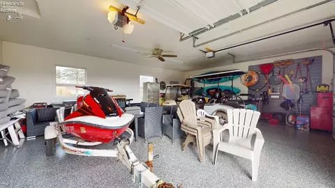 144 Lake Holiday Ln, Willard, OH 44890 photo 9
