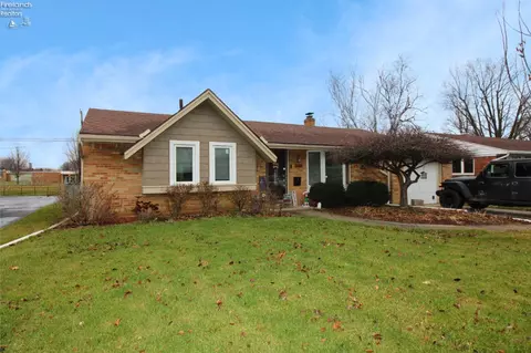 3319 N Eastmoreland, Oregon, OH 43616