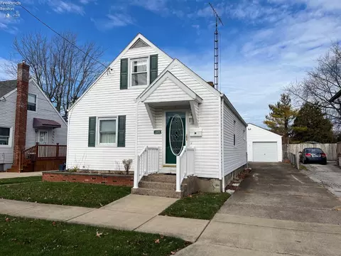 1609 Seneca St, Sandusky, OH 44870