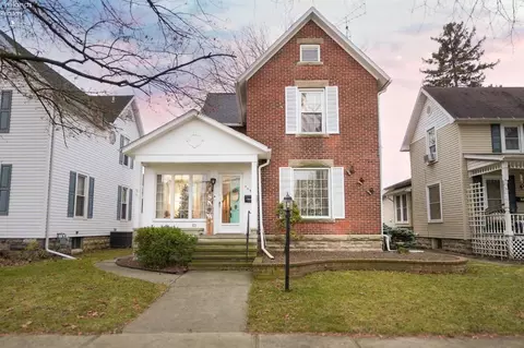 1535 W Garrison St, Fremont, OH 43420