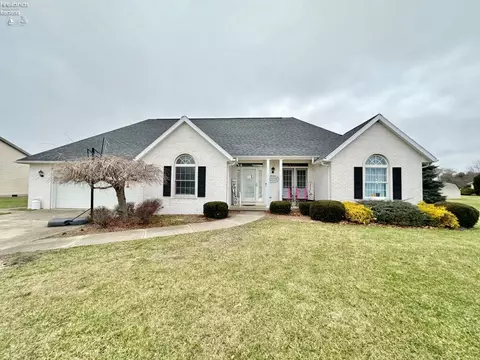 193 Farnum, Clyde, OH 43410