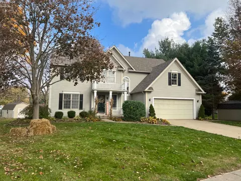 440 Fairfield Pl, Amherst, OH 44001