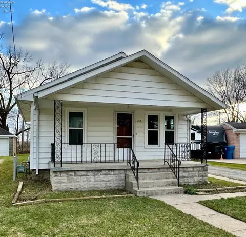 265 North St, Fremont, OH 43420