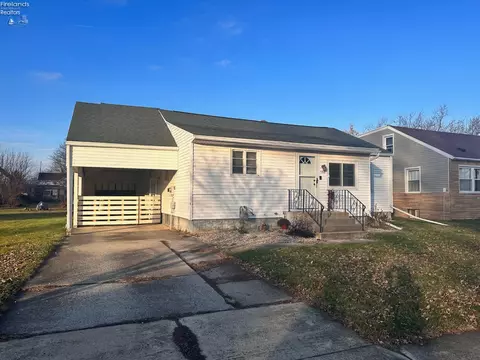 157 Bertha Ave, Clyde, OH 43410