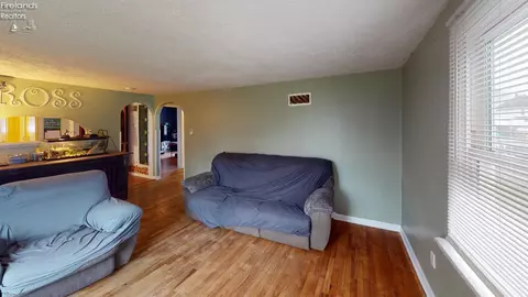 157 Bertha Ave, Clyde, OH 43410 photo 6