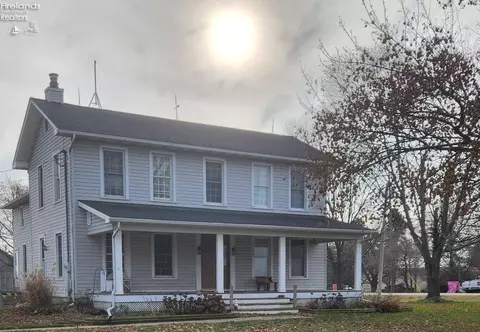 4210 E State Rd, Port Clinton, OH 43452