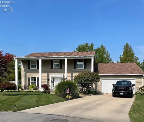 413 Morningside Ct, Sandusky, OH 44870