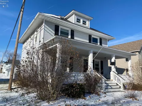 520 Dale Ave, Willard, OH 44890