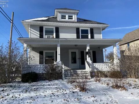 520 Dale Ave, Willard, OH 44890 photo 2