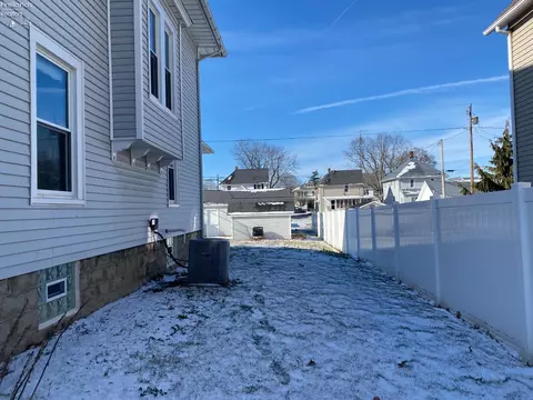 520 Dale Ave, Willard, OH 44890 photo 10