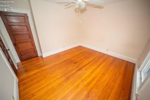 315 5th St, Elyria, OH 44035 photo 32
