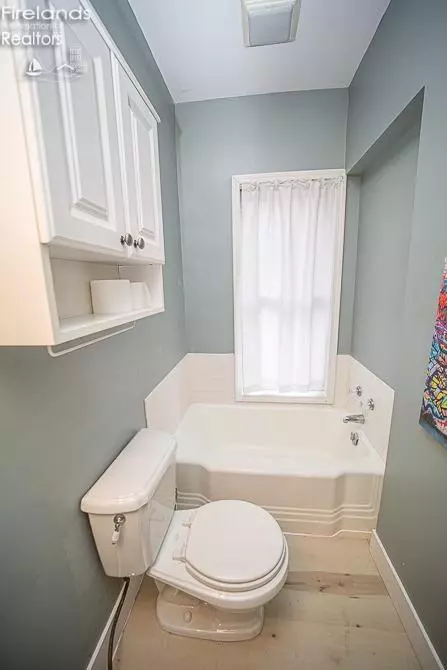 315 5th St, Elyria, OH 44035 photo 14