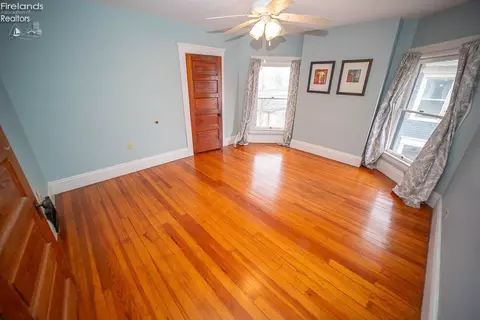 315 5th St, Elyria, OH 44035 photo 27