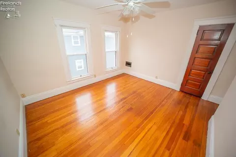 315 5th St, Elyria, OH 44035 photo 34
