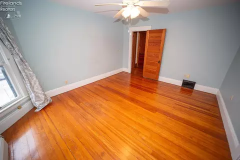 315 5th St, Elyria, OH 44035 photo 29
