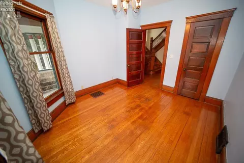 315 5th St, Elyria, OH 44035 photo 25