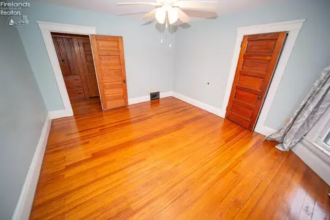 315 5th St, Elyria, OH 44035 photo 30
