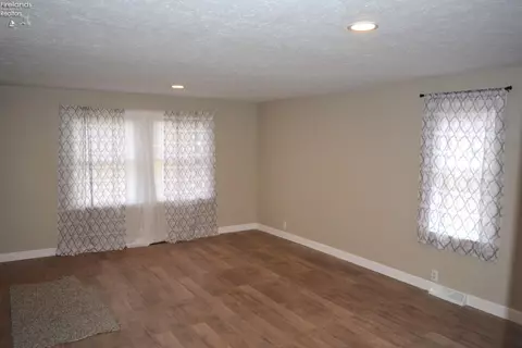 49 Glover Ave, Norwalk, OH 44857 photo 6